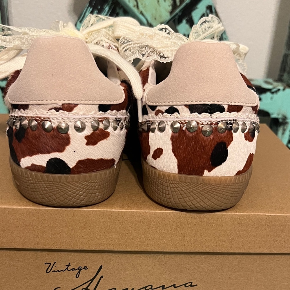 Custom Vintage Havana Cow Print Sneakers - Picture 3 of 7